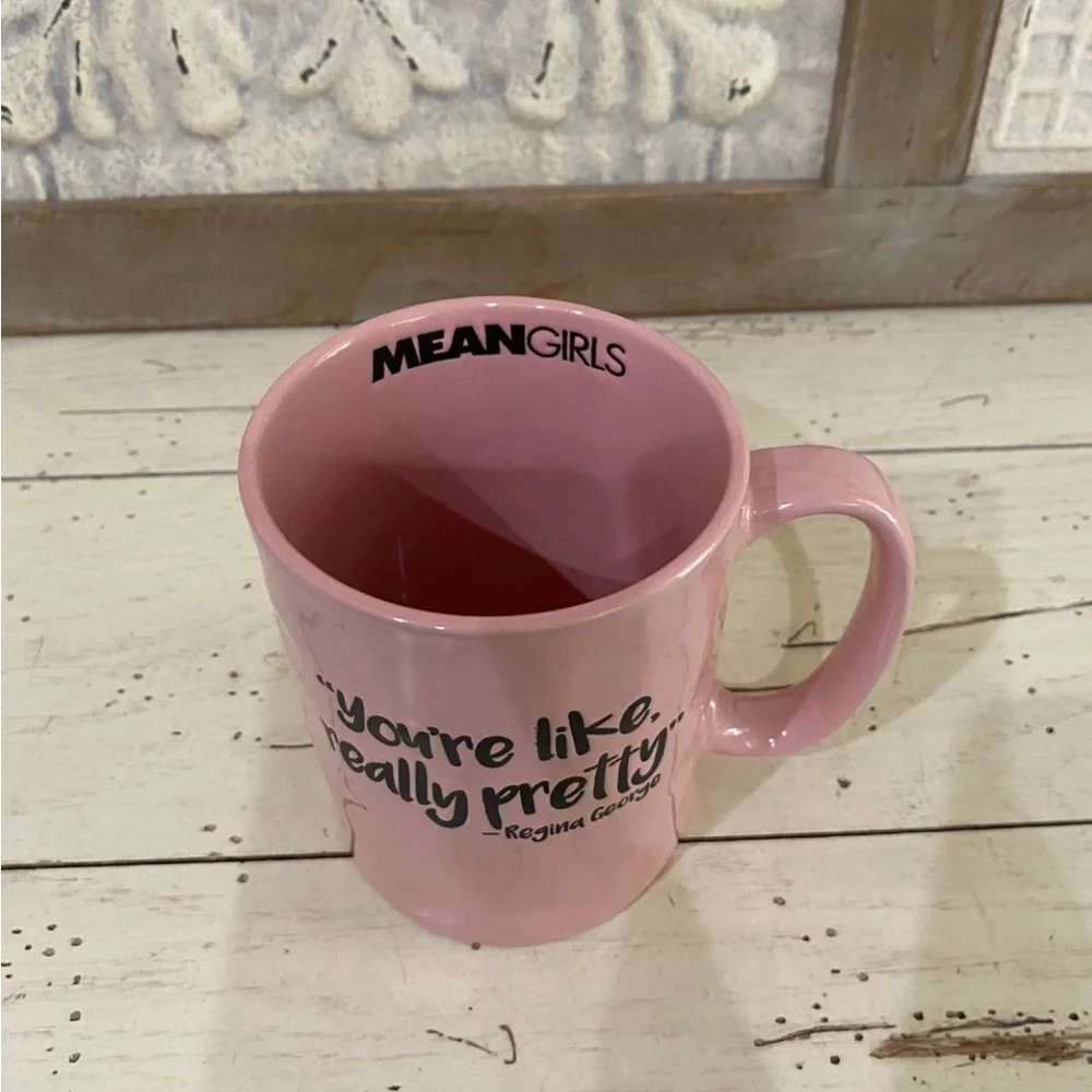 MEAN GIRLS “You’re like really pretty” Regina George dimpled mug Brand new! - Picture 3 of 5